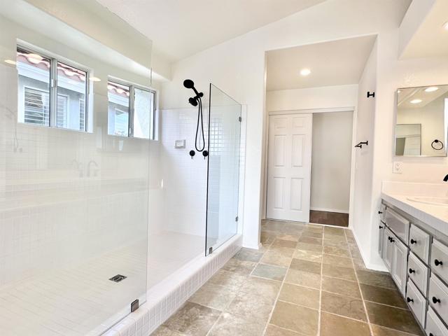 Detail Gallery Image 21 of 35 For 5155 via Seville, Oceanside,  CA 92056 - 3 Beds | 2/1 Baths