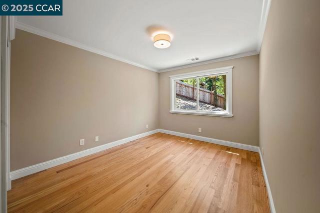 921 Foye Drive, Lafayette CA: https://media.crmls.org/mediaz/e88ff194-a614-4029-9323-b3db5fd52ad8.jpg