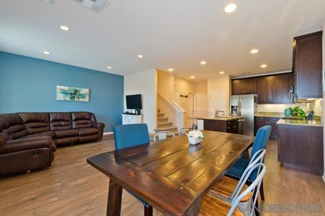 1800 Saltaire Place, San Diego CA: https://media.crmls.org/mediaz/e88ff341-d8e1-4630-ac54-ad2b5dd9c9a2.jpg