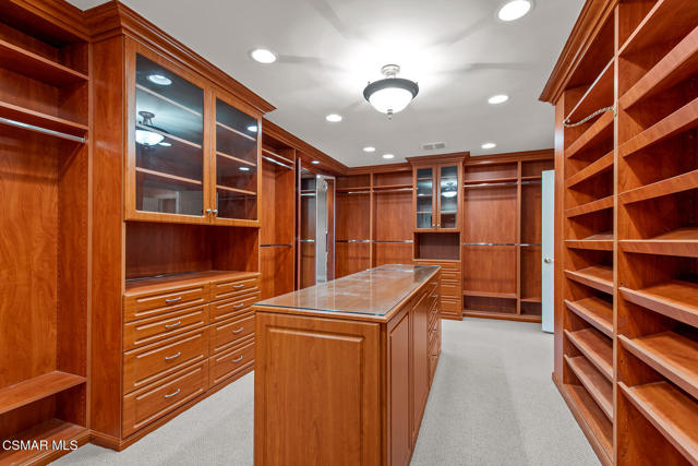 11 Inverness Road, Thousand Oaks CA: https://media.crmls.org/mediaz/e890094c-615a-43cc-9d5b-ee4fb1a5ae3e.jpg