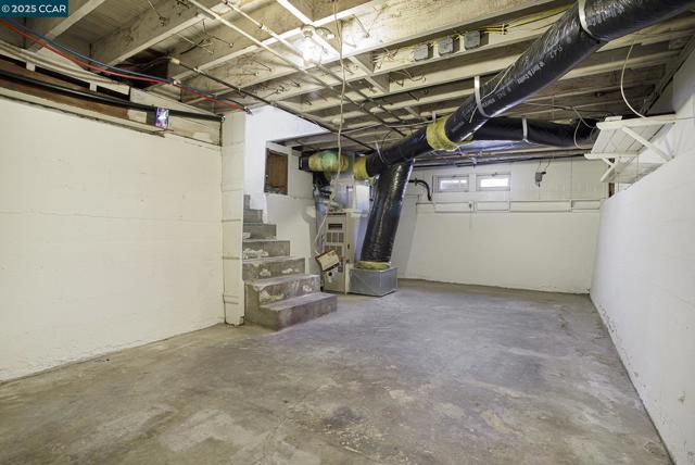 532 Central Ave, Pittsburg CA: https://media.crmls.org/mediaz/e8904fc3-e9f8-4e83-baa5-ad971a65e837.jpg