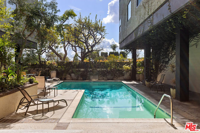 9000 Cynthia Street, West Hollywood CA: https://media.crmls.org/mediaz/e890f34c-1e41-4b00-b55c-a6e8423cddb3.jpg
