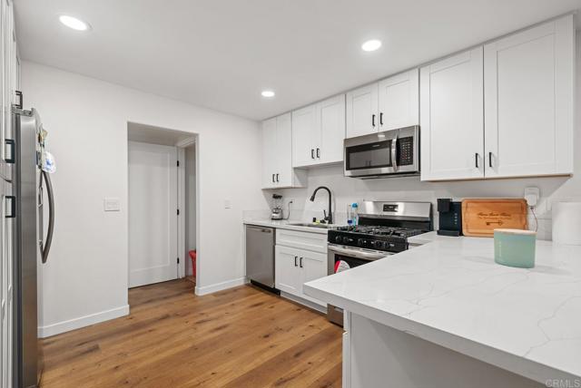 Image 3 of 38 For 6511 Wunderlin Avenue