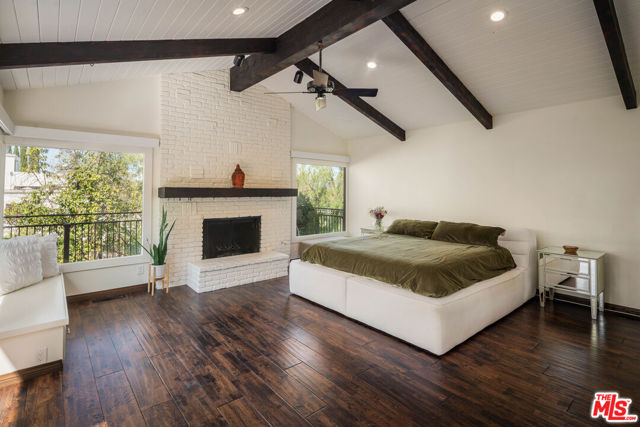 4713 Bedel Street, Woodland Hills CA: https://media.crmls.org/mediaz/e891e8ad-a272-4c4f-99dd-18a482719b24.jpg
