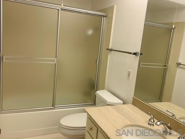 16599 Caminito Vecinos, San Diego CA: https://media.crmls.org/mediaz/e89360e4-fb2b-4216-ba66-5fd30a7b7d2e.jpg