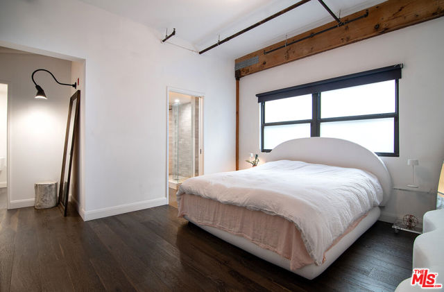 Image 5 of 10 For 215 Santa Fe Avenue 6