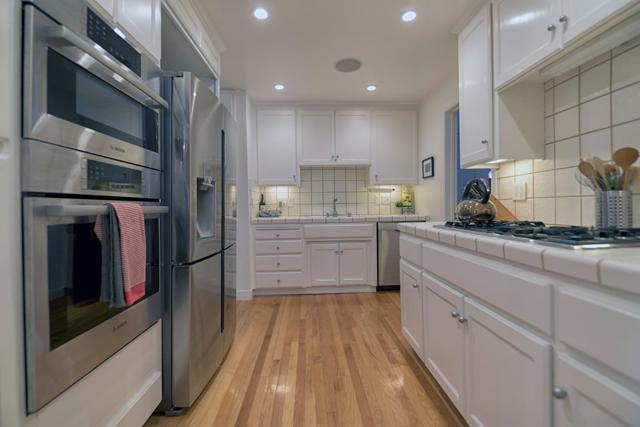 255 University Avenue, Los Gatos CA: https://media.crmls.org/mediaz/e893fbdc-1bbe-4c54-b8a9-f21529bc76e0.jpg