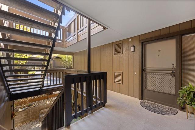 3350 La Mesa Drive, San Carlos CA: https://media.crmls.org/mediaz/e894cb18-e635-47c7-9230-3a5ba350fc63.jpg