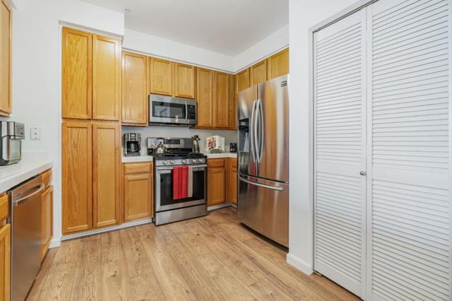 1400 El Camino Real, South San Francisco CA: https://media.crmls.org/mediaz/e8952b5b-ef26-42f5-a593-e14a9c4ee41c.jpg