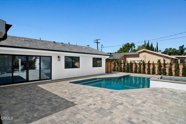 Detail Gallery Image 39 of 50 For 7932 Woodlake Ave, West Hills,  CA 91304 - 4 Beds | 3 Baths