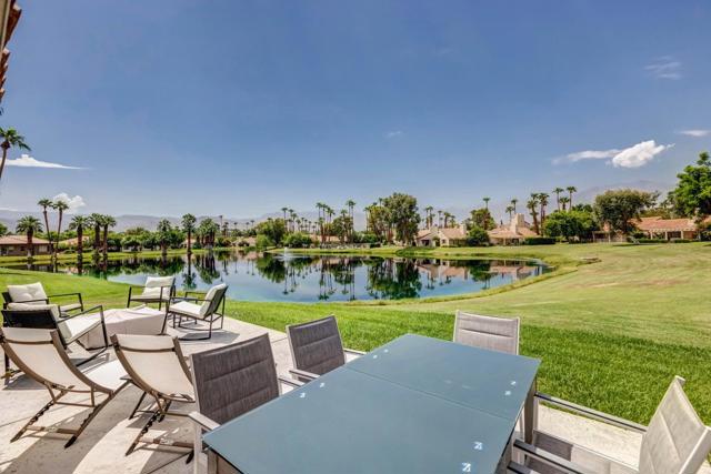 411 Forest Hills Drive, Rancho Mirage CA: https://media.crmls.org/mediaz/e89547b2-59cf-4913-a4e0-ef0d48110e65.jpg