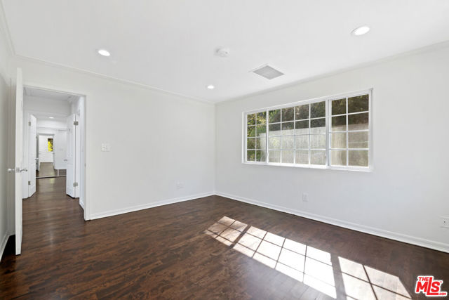 2461 Jupiter Drive, Los Angeles CA: https://media.crmls.org/mediaz/e895f1e5-5a7e-45f9-b8c5-ebffcd468dba.jpg