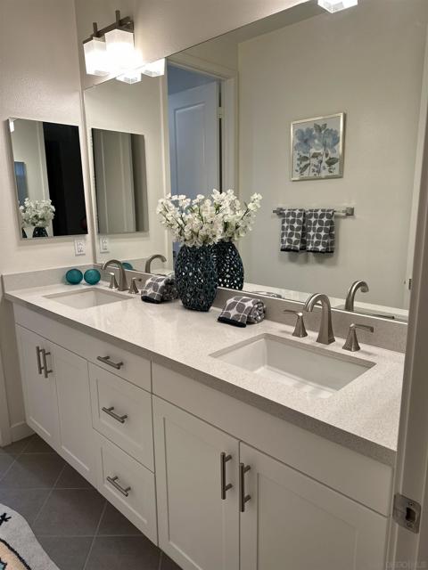 8005 Chalet Ln, Garden Grove CA: https://media.crmls.org/mediaz/e8962393-b8ef-4349-9874-a1d466583aa1.jpg