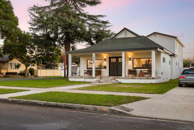 1900 W 41St St, Los Angeles CA: https://media.crmls.org/mediaz/e89640e4-a1db-48fa-ae85-bada6416766c.jpg