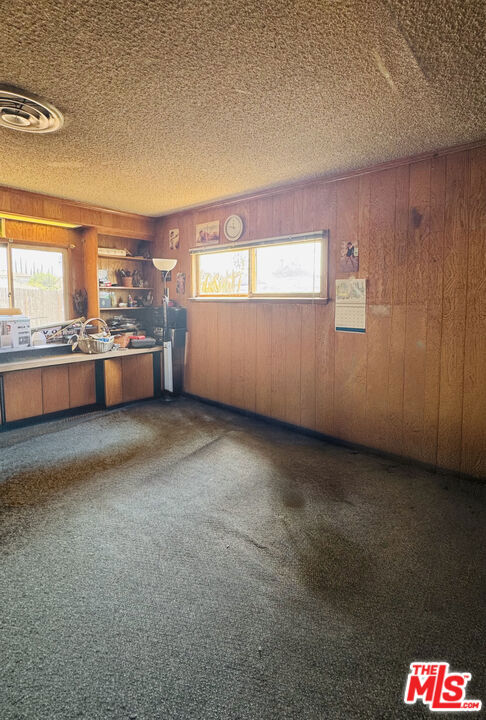 12209 Crewe Street photo 3