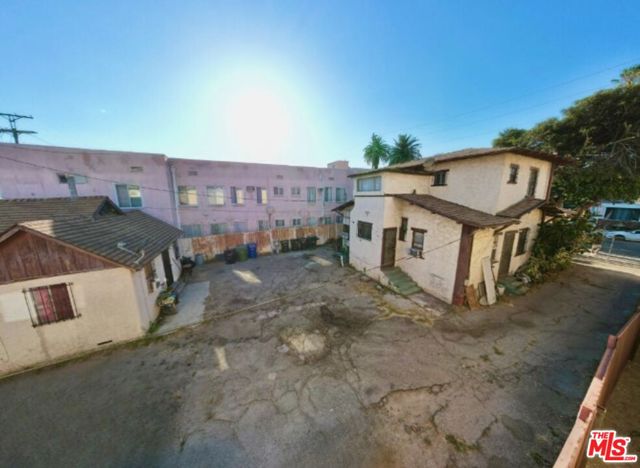 5816 Willoughby Avenue, Los Angeles, California 90038, ,Multi-Family,For Sale,Willoughby,24427151