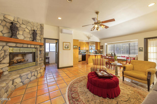 1419 Trusty Lane, Ojai CA: https://media.crmls.org/mediaz/e896d954-fa9c-440e-82d2-7acfc0ec2ce2.jpg