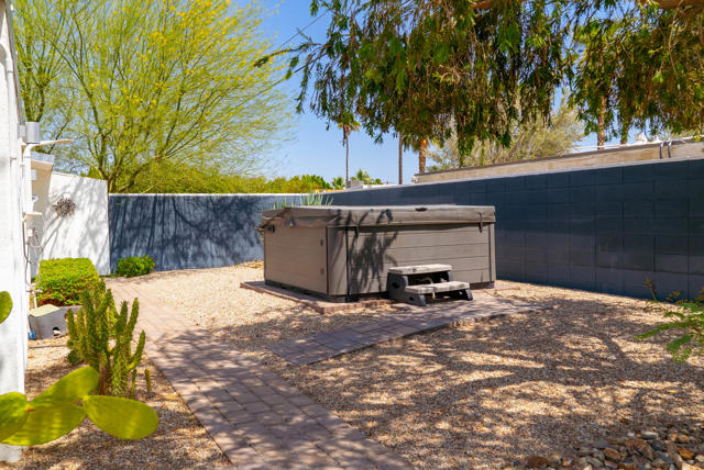 2845 E Wyman Drive, Palm Springs CA: https://media.crmls.org/mediaz/e897aad9-bd7d-4a46-a2c5-c4749f9339b7.jpg
