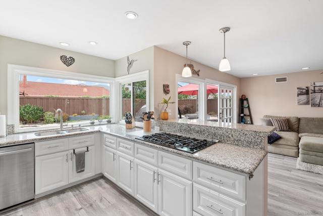 7919 Forrestal Rd, San Diego CA: https://media.crmls.org/mediaz/e898dcce-6865-4c6b-968d-5f339137d2d5.jpg