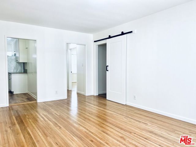 1839 N NORMANDIE Avenue, Los Angeles CA: https://media.crmls.org/mediaz/e898fa11-9945-4050-8d40-3fff8e5adf54.jpg