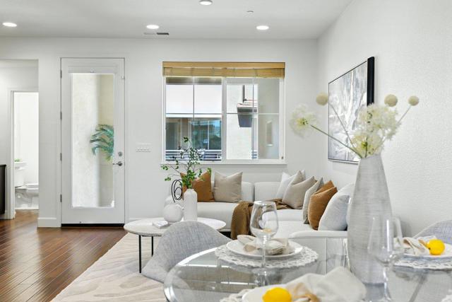 829 Blue Opal Drive, San Jose CA: https://media.crmls.org/mediaz/e8992bfd-ea64-4b1a-ab4e-2a1486d9f18a.jpg