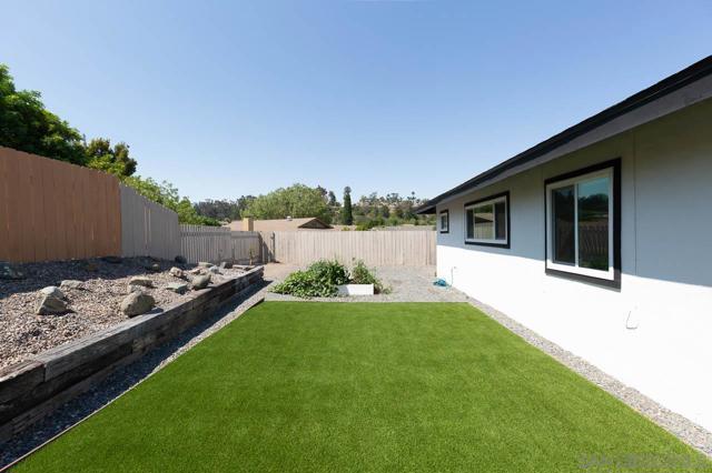 12365 Horado Rd, San Diego CA: https://media.crmls.org/mediaz/e89a65bf-62c9-4d66-b9e9-5499ce4b3641.jpg