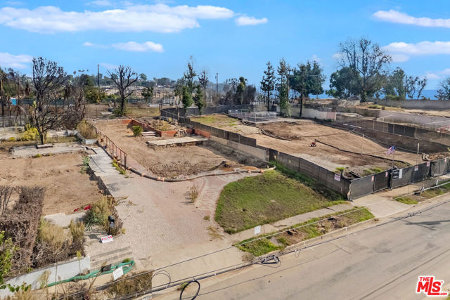 340 North Las Casas Avenue photo 4