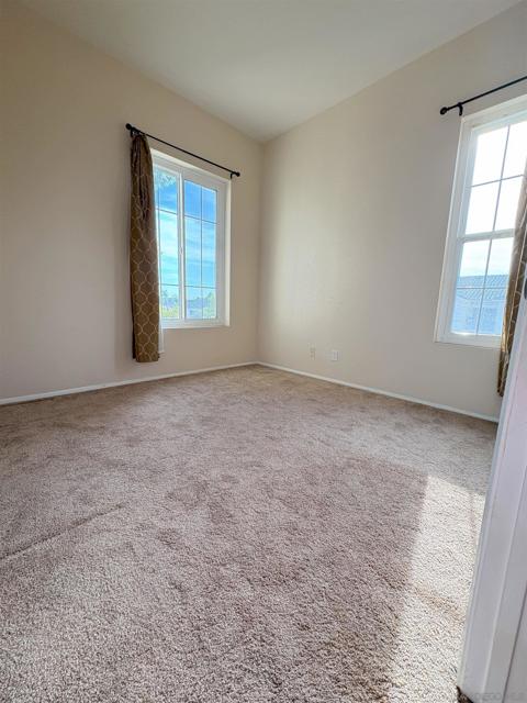 Image 19 of 22 For 12360 Carmel Country Rd  301