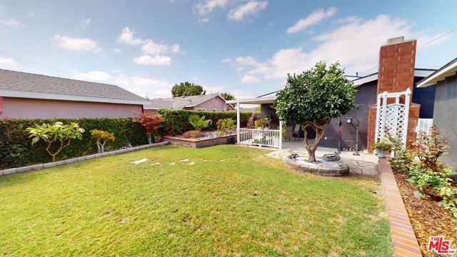 7655 El Capitan Way, Buena Park CA: https://media.crmls.org/mediaz/e89adef1-8347-48c5-b11b-f56fe2276c7d.jpg