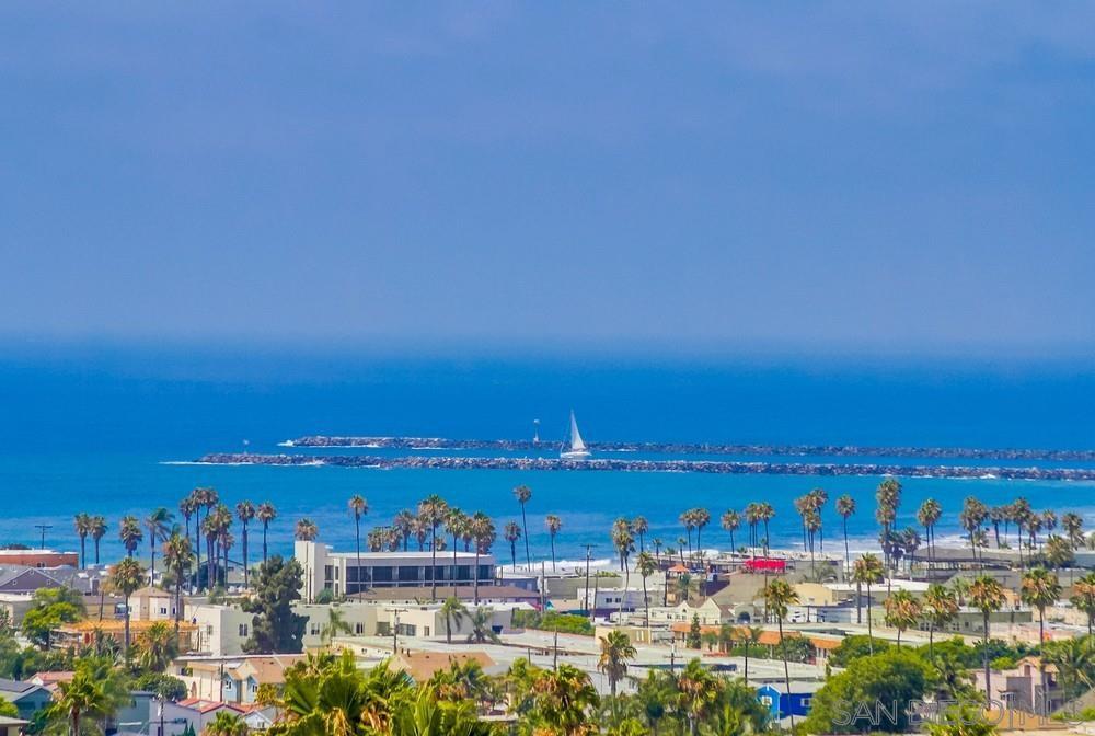 https://media.crmls.org/mediaz/e89b1db3-dce5-4350-810d-7aa26088a16a.jpg?preset=X-Large