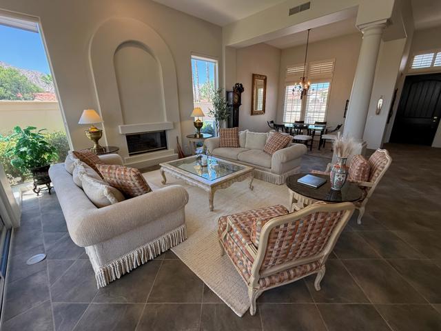 79765 Tangelo, La Quinta CA: https://media.crmls.org/mediaz/e89b2d0d-fa81-4a72-a565-8c975de893f6.jpg