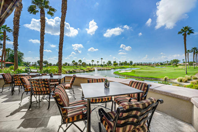 39492 Camino Piscina, Indio CA: https://media.crmls.org/mediaz/e89b465f-8631-4b7d-b817-eb0407c6fdb1.jpg