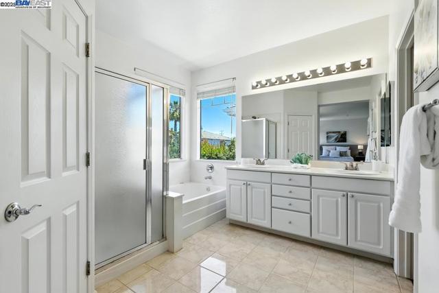 37420 Gillett Rd, Fremont CA: https://media.crmls.org/mediaz/e89bb0fb-94c9-4e77-a4d3-c47a7dd32432.jpg