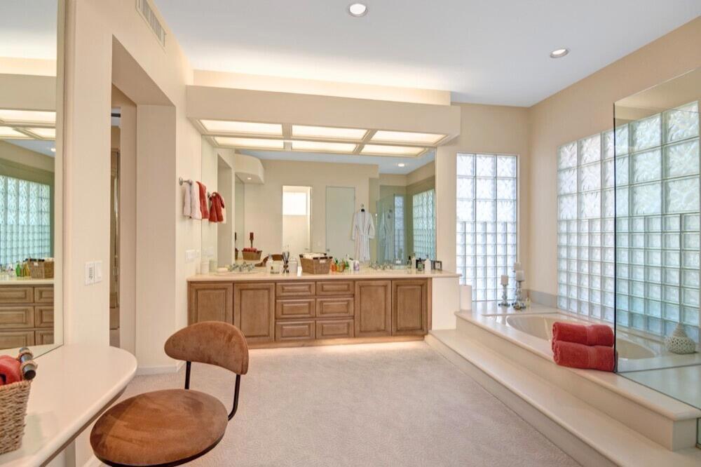 MLS #219141836DA image #19