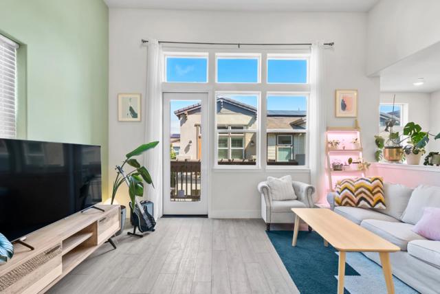 183 Dora Falls Terrace, Fremont CA: https://media.crmls.org/mediaz/e89c19d9-6796-488e-b8d1-3cf5ff48eca8.jpg