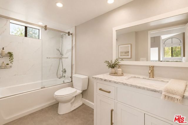 10926 Bluffside Drive, 19 photo 9