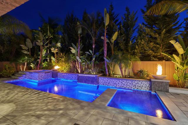 Detail Gallery Image 8 of 50 For 3615 Corte Claro, Carlsbad,  CA 92009 - 6 Beds | 6/1 Baths