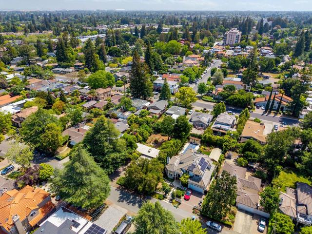 751 Florales Drive, Palo Alto CA: https://media.crmls.org/mediaz/e89d96fc-c294-4aa3-aeaf-449f188025cc.jpg