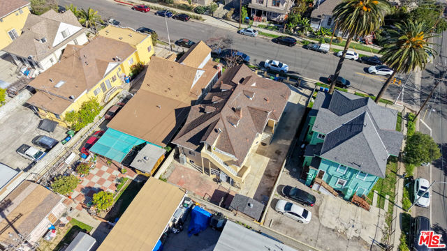 1147 S Westlake Avenue, Los Angeles CA: https://media.crmls.org/mediaz/e89e006e-2699-4a81-b54c-7d1f3c67dbac.jpg