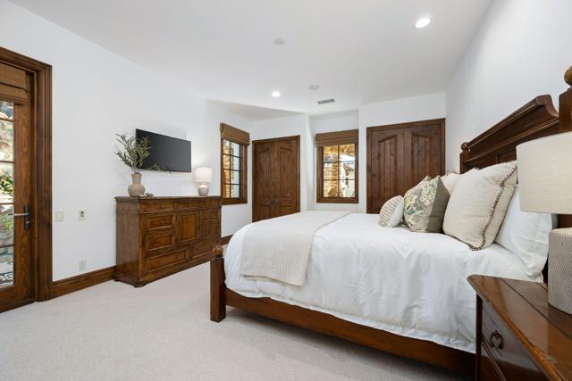 49925 Canyon View Drive, Palm Desert CA: https://media.crmls.org/mediaz/e89e3500-50ef-461c-9824-459539050af7.jpg