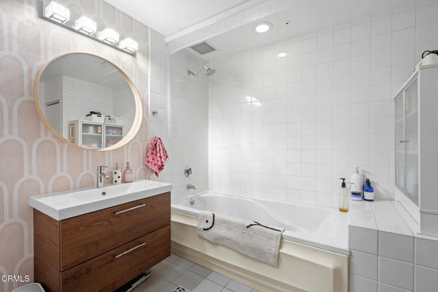 Detail Gallery Image 25 of 39 For 315 E 8th St #301,  Los Angeles,  CA 90014 - 2 Beds | 2 Baths