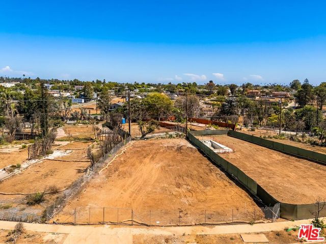 646 Las Lomas Avenue photo 2