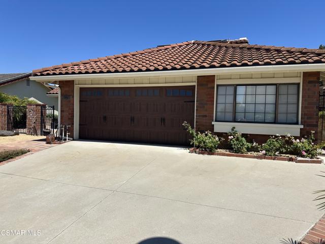 1961 Mccrea Road, Thousand Oaks CA: https://media.crmls.org/mediaz/e89f205a-b37a-4ece-818f-bd39ea960764.jpg