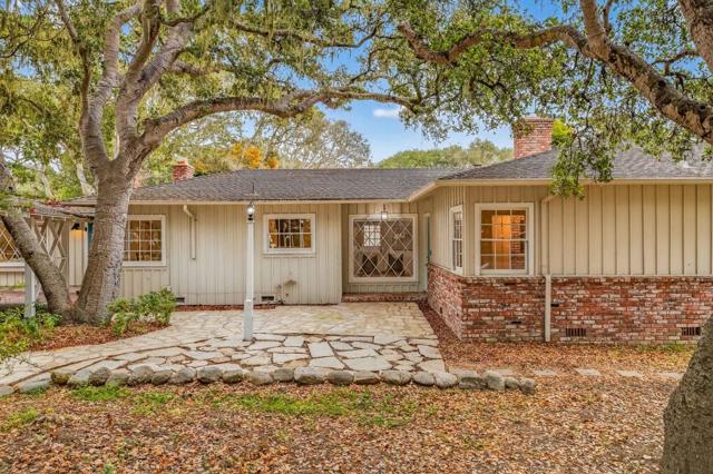 25905 Junipero Avenue, Carmel CA: https://media.crmls.org/mediaz/e89f5e75-e7d8-4fd1-8725-e146cc366146.jpg