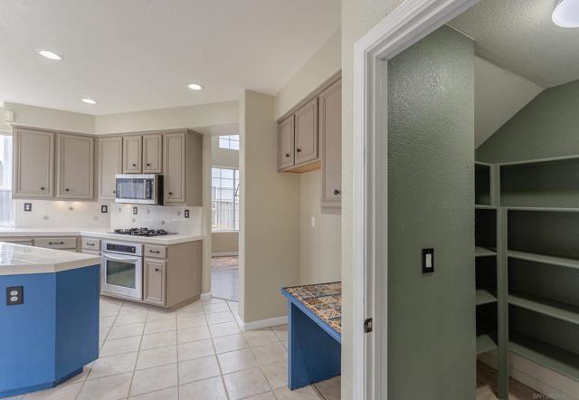 Image 10 of 33 For 1910 Burgundy Way