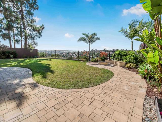 12440 Kestrel St, San Diego CA: https://media.crmls.org/mediaz/e89fb41e-c413-44d5-96cd-792c51cff7ae.jpg