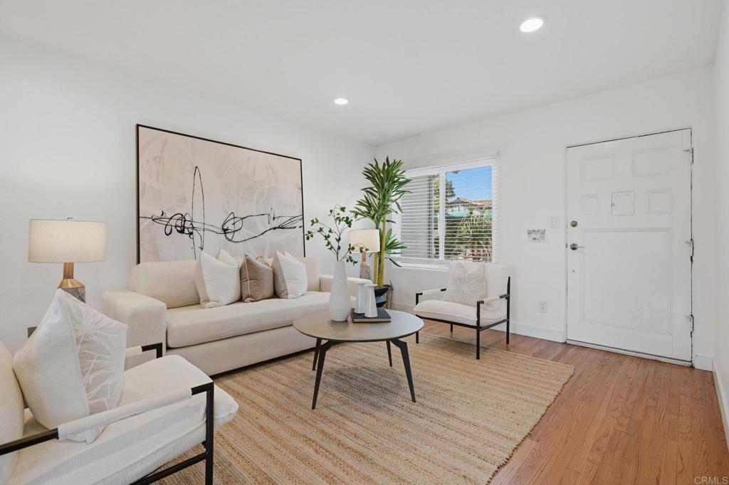 4537 45th Street - photo 2
