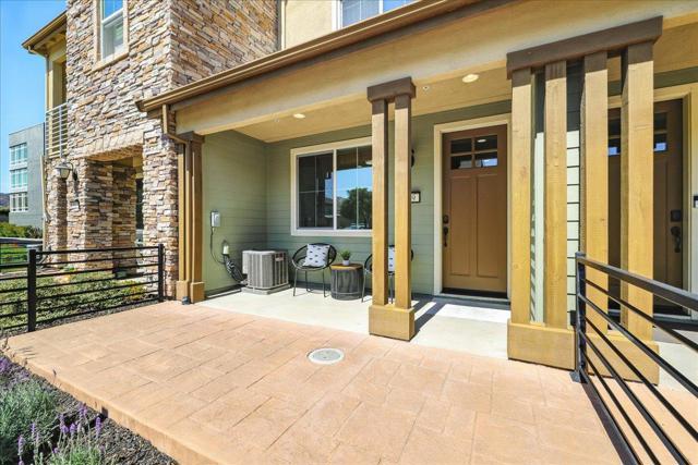 829 Blue Opal Drive, San Jose CA: https://media.crmls.org/mediaz/e8a0065f-7759-4fbb-8154-05df0ad097dc.jpg