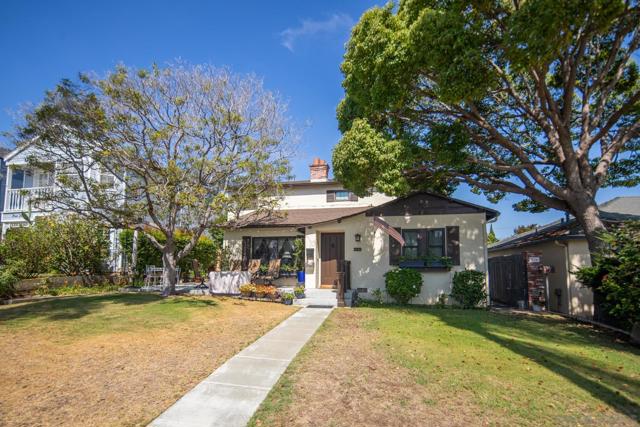 324 D Ave, Coronado CA: https://media.crmls.org/mediaz/e8a15961-9dcb-4507-bbf7-389278fd419e.jpg