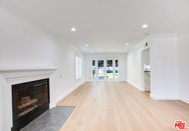 10221 Briarwood Drive, Los Angeles CA: https://media.crmls.org/mediaz/e8a27927-5752-4696-b016-47b9892d276a.jpg
